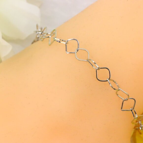 Minimalist Anklet, Sleek & Modern Design, Women’s Fashion, YC110390-A - Picture 4 of 10